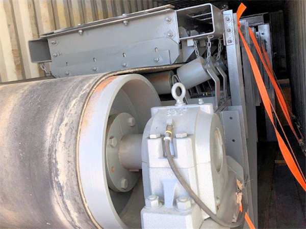 36" W X 18' L (914mm X 5.5m) Belt Conveyor)